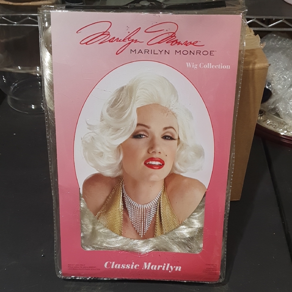 Marilyn Monroe Blonde Glam Wig